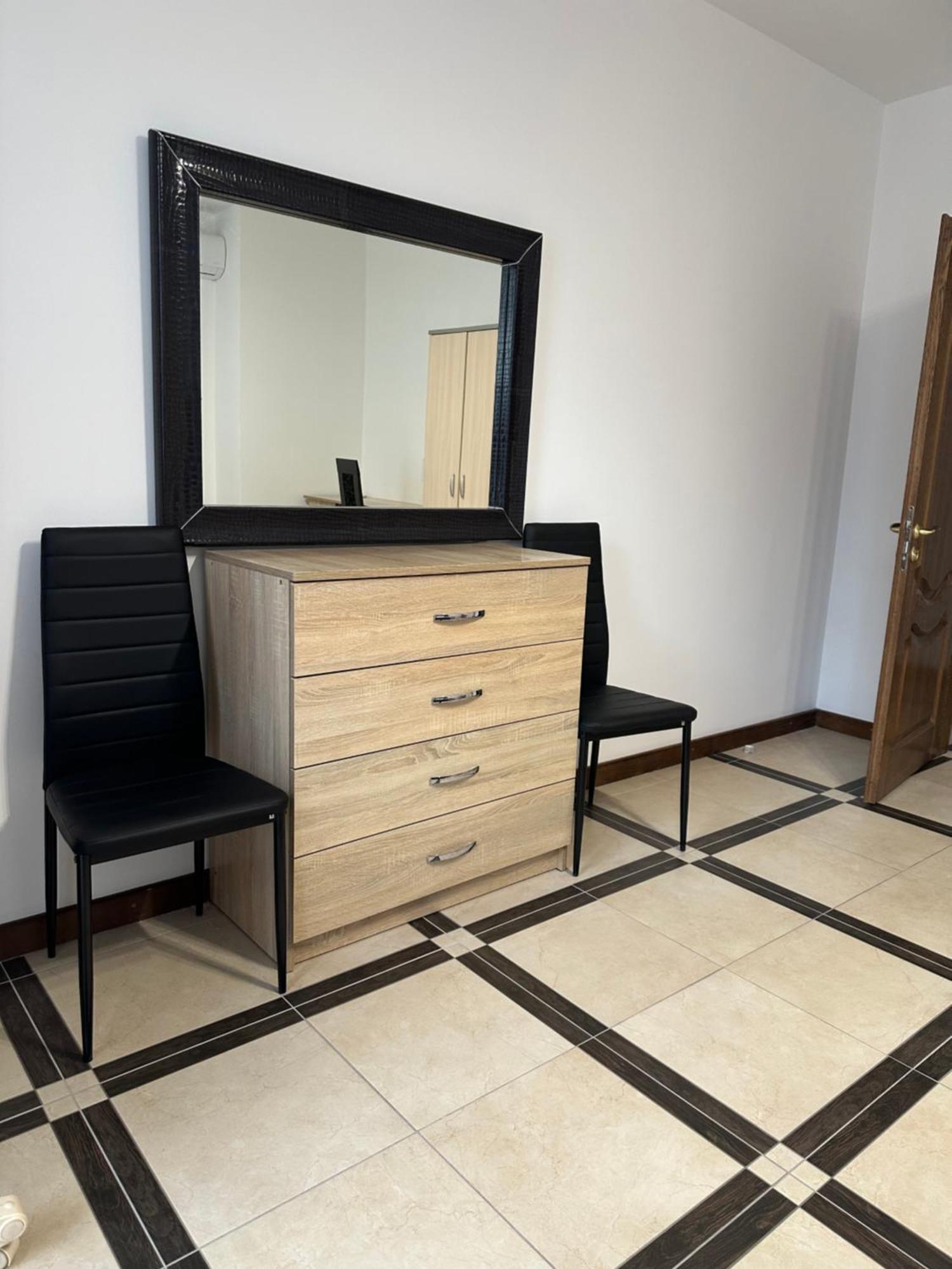 Opera Center Hotel & Apartments Lviv Bagian luar foto
