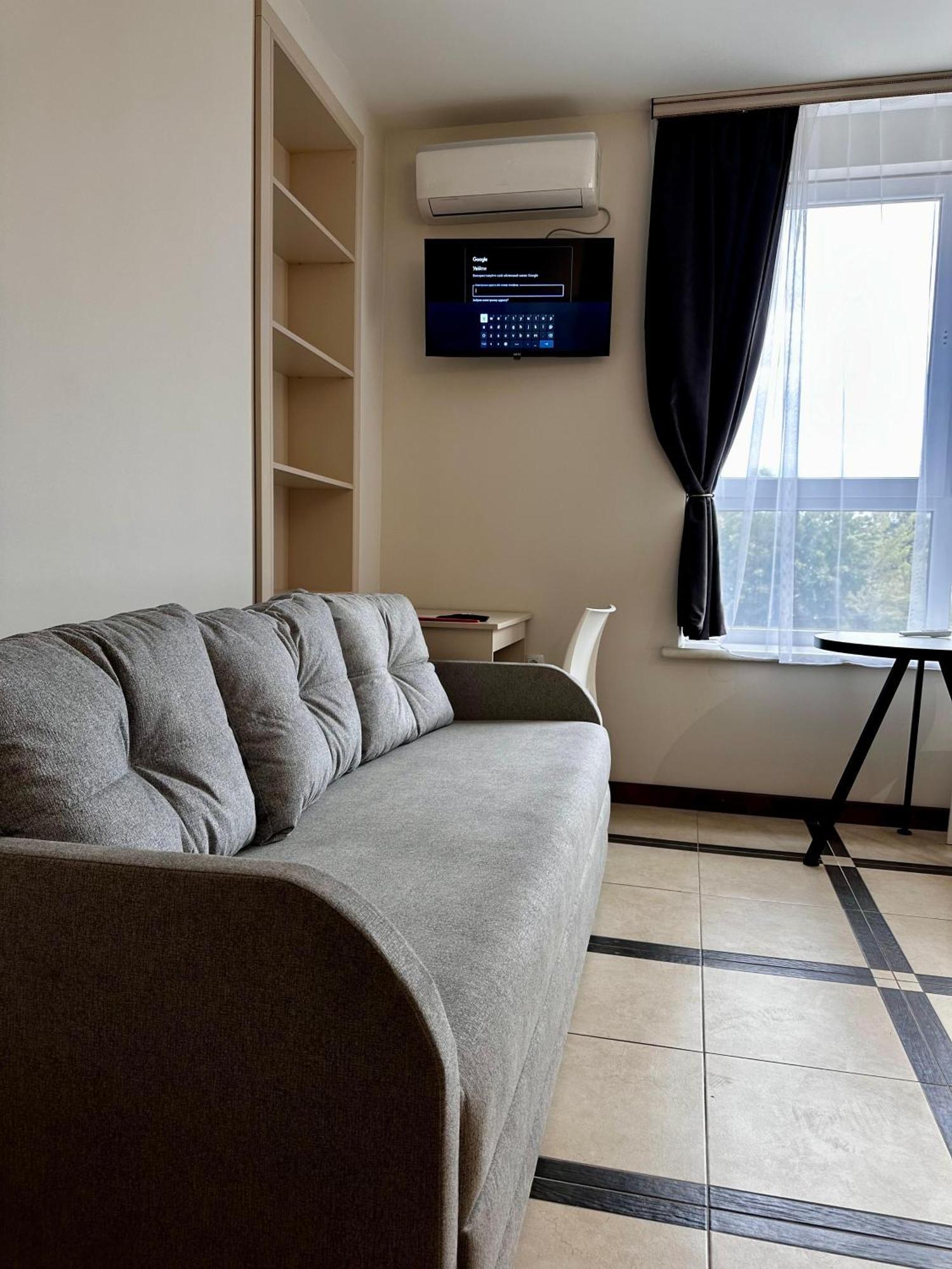 Opera Center Hotel & Apartments Lviv Bagian luar foto