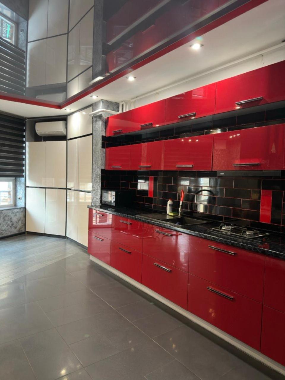 Opera Center Hotel & Apartments Lviv Bagian luar foto